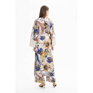 Kimono à imprimé floral en satin de soie - Product Image 4