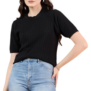 Haut tricoté en T pour femmes de haute qualité Tissu respirant Grand look de sport à la mode pour un usage quotidien et des activités estivales - Product Image 3