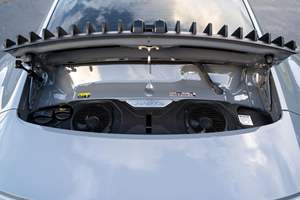 2024 911 Carrera GTS Coupé 473 ch, moteur Flat-6 biturbo, gris arctique, peu modifié - Product Image 5