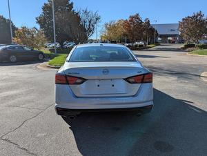 Nissan Altima 2023 2-5 SR Traction avant 1-4 cylindres Essence 5 places Berline automatique - Product Image 4