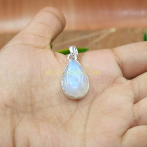 Colgante de Piedra Lunar Arcoíris Natural en Forma de Pera, Plata de Ley 925 con Engaste de Bisel, Joyería Artesanal de Piedras Preciosas para Mujer, Venta al por Mayor - Product Image 3