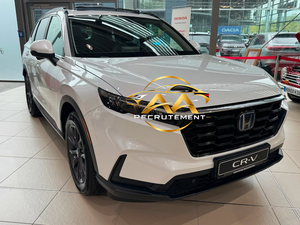 ชุดแต่งภายนอกรถยนต์ฮอนด้า ซีอาร์-วี สีขาว ปี 2025 มือสอง ประกอบด้วยกระจังหน้า ชุดแต่งตัวถัง กันชนหน้า ราวหลังคา และอุปกรณ์ตกแต่งภายนอกอื่นๆ - Product Image 5