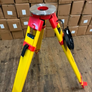 Nivel automático para instrumento de estación Total EDM, soporte de trípode de madera resistente, accesorio del Unido Reino, piezas de instrumentos, accesorios - Product Image 1