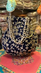 Lot de mode Floral Gota travail pochette sac à main Potli Khajur sac pochette cordon sac faveur de mariage pour dames - Product Image 5