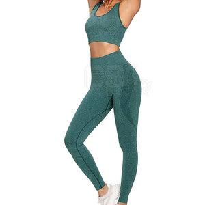 ชุดโยคะสำหรับผู้หญิงน้ำหนักเบา ผลิตจากวัสดุระบายอากาศได้ดี เนื้อผ้านุ่ม เหมาะสำหรับการเล่นโยคะทั้งที่บ้านและกลางแจ้ง - Product Image 4