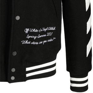 Chaqueta Universitaria Hecha con Lana y Mangas de Cuero, Bordado de Alta Calidad, Logotipo Personalizado, Diseñada para Hombres y Mujeres Modernos, Chaqueta de Invierno - Product Image 6