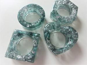 Anillos de Servilleta Acrílicos Estilo Ángel, Hechos a Mano con Patrón Floral, Detalles Esmaltados, Remolinos Brillantes, Ecológicos, en Stock para Cena - Product Image 3