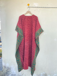 Indian Vintage Reciclado Seda Sari Hecho a mano Kaftan Beach Wear Seda kaftan - Product Image 4