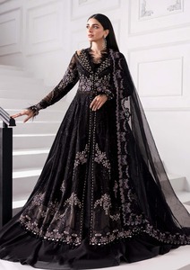Vêtements en toute saison Robes classiques traditionnelles pour femmes Tenue de mariage brodée pour femmes - Product Image 4