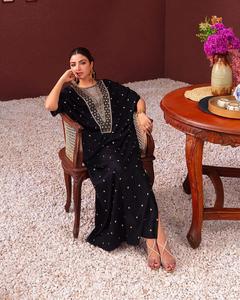 Salwar Kameez bordado de terciopelo pakistaní más reciente con colección de Bodas de lujo de piedra pesada vestido de Venta caliente 2024 - Product Image 3