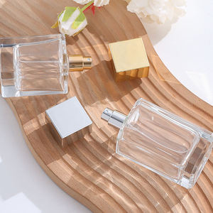 Flacon de parfum carré en verre cristal blanc haut de gamme, portable, avec bouchon à pression couronne, couleur personnalisée, pour échantillons cosmétiques - Product Image 4