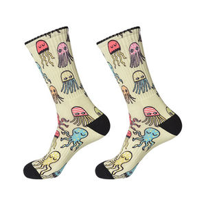 Calcetines de poliéster unisex para hombre Calcetines en blanco impresos por sublimación con logotipo personalizado en diferentes tamaños MOQ 10 pares - Product Image 2