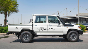 รถมือสอง Toyota Land Cruiser 79 Pickup 5 ประตู 5 ที่นั่ง SUV 8 สูบ 4.5L ดีเซล เกียร์ธรรมดา พวงมาลัยซ้าย เบาะผ้าสีเข้ม ปี 2020 จากเจ้าของคนแรก - Product Image 4