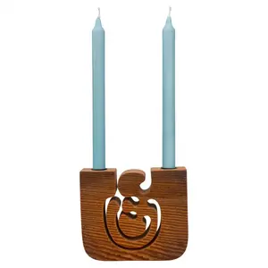 Bougeoirs en bois minimalistes avec des profils tournés classiques, ensemble de décoration d'intérieur élégant de 2 pièces pour Noël - Product Image 6