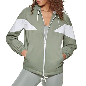 Chaqueta de moda de montaña a prueba de viento personalizada para hombres y mujeres Procesamiento de crudo transpirable Precios razonables - Product Image 4