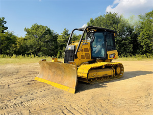 2020 CATERPILLAR D5K2 LGP International utilisé Bulldozer série D prix bas Offre Spéciale bulldozer hydraulique pompe moteur noyau - Product Image 4