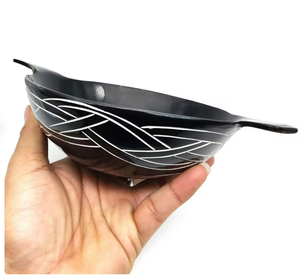 Fournisseur indien Bol en corne de vache polie pour la cuisine pour l'affichage de fruits Snacks secs ou paramètres de table traditionnels disponibles à la vente - Product Image 1