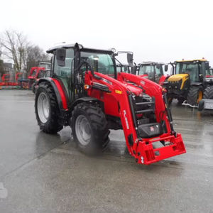 Tracteur à roues motrices 4x4 Massey Ferguson 4709M 2024, moteur diesel neuf, 40-180 CV - Product Image 1