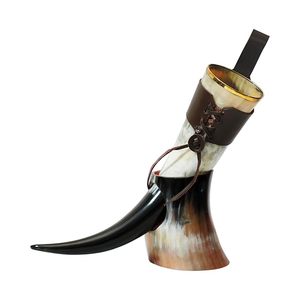 Souvenir unique en corne viking provenant des festivals, tasse fonctionnelle en corne pour les foires médiévales, corne viking de collection avec certificat - Product Image 1