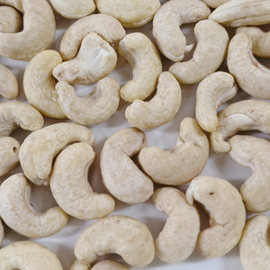 Usine de confiance Noix de cajou SANTIGO WW450 Kaju Badam Noix de cajou crues exportées dans le monde entier - Product Image 1