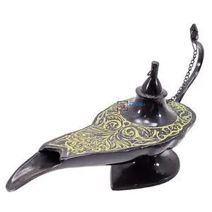 Lâmpada de óleo mágica de Aladdin feita à mão em latão, lâmpada vintage de metal, artesanato, presente vintage personalizado, lâmpada de óleo de Aladdin