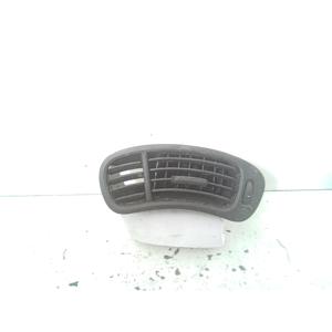 Bocchetta di Ventilazione Cruscotto Destra FIAT Panda 3a Serie 735597682 (12>) - Product Image 1