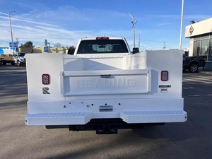 Durable 10 Wheeler Tractor Truck Head 6x4 <b>Diesel</b> Fleet Mover For Heavy Duty Logistics and <b>Container</b> Transport Business - Product Image 5