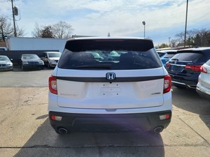 Magnifique Honda Passport EXL 2021, transmission automatique, sièges en cuir, transmission intégrale - Product Image 6