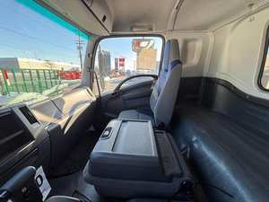 Camión Volquete de Plataforma Plana Usado FTR 2025 de 16 pies con 260HP, Caja de Cambios Automática Allison RDS de 6 Velocidades, Diésel, para Construcción y Transporte Comercial - Product Image 2