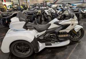 ¡PREPÁRATE PARA CONDUCIR! OFERTAS 2026 - Motocicleta de Turismo de Tres Ruedas Condor en Venta - Product Image 2