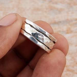 Bague tournante martelée en argent sterling 925 plaqué or 14 carats, style bohème, faite à la main, style classique, certifiée méditation, unisexe, pour mariage - Product Image 3