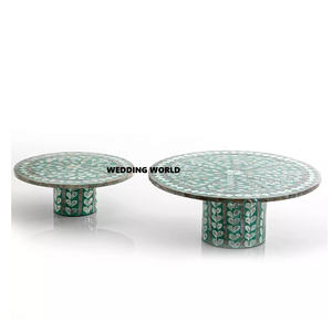 Ensemble de deux supports à gâteau en bois enduit de poudre noire de qualité supérieure faits à la main support à gâteau en bois de créateur classique et élégant - Product Image 5