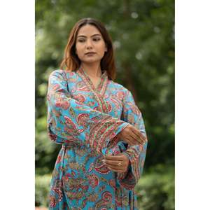 Kimono Suave y Sedoso Estilo Boho Chic para Mujer, Bata Larga y Ligera, Ropa de Estar por Casa Transpirable y Fluida, Perfecta como Pareo de Playa - Product Image 4