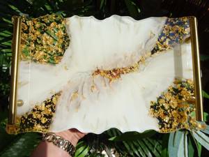 Bandeja de servicio de resina epoxi elegante hecha a mano, diseño decorativo de Río para cocina, baño, vajilla de comida entretenida - Product Image 4