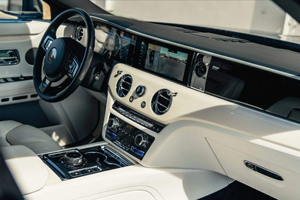 Rolls-Royce Ghost usado con motor V12 de 6.6L biturbo, transmisión automática de ocho velocidades, auto de lujo - Product Image 5