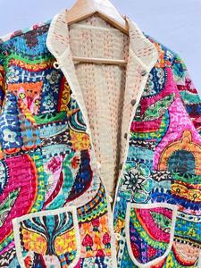 Kantha-Chaqueta de Algodón con Estampado Reversible, Abrigo Corto Hecho a Mano con Estampado Floral, Chaqueta Acolchada de Kantha Coat - Product Image 4