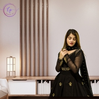 Trends by Cp - Elegante Salwar Kameez de Terciopelo con Bordado Intenso hasta la Rodilla para Mujer, 2 Piezas, Ropa Formal para Fiestas de Invierno