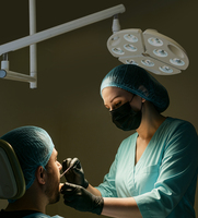 Brandneue 90W Elektrische LED-Decken-Operationsleuchte Mikro-Plastische Chirurgie-Lampe Medizinische Lampe Veterinär-Untersuchungsleuchte Schönheitssalon CE