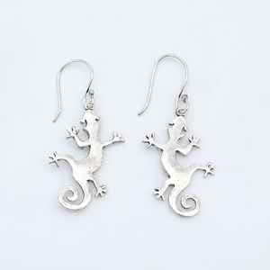 Venta al por mayor lagarto colgante gota diseñador aros joyería para mujeres étnico de moda fina pendiente 925 plata esterlina Animal Accesorios - Product Image 1