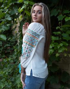 Blusa bordada de algodón de estilo rumano para mujer, Top tradicional personalizado con hermosa decoración de encaje - Product Image 2