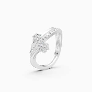 Bague empilable florale Daisy Duo Twist avec diamant de laboratoire de 0,25 ct de taille ronde, idéale pour un cadeau |   En or jaune, blanc et rose 9 carats - Product Image 2