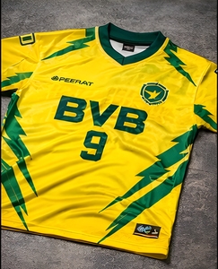 Maillots de football personnalisés en gros, tissu de performance en polyester imprimé par sublimation, vêtements de sport pour hommes, usine - Product Image 1