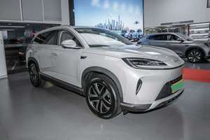 SUV Híbrido Enchufable Usado 2025, Motor de 200kW, 150km de Autonomía EV Pura CLTC, Transmisión Automática, Interior Premium Oscuro (Edición Pilot) - Product Image 2
