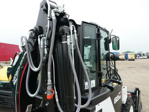 Hidromek HMK 62SS mini retroexcavadora 4WD con componentes principales, envío gratuito - Product Image 3