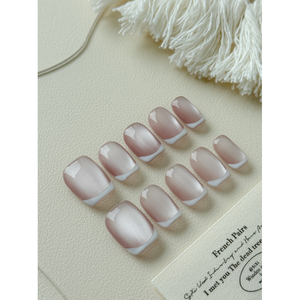 Uñas Postizas con Diseño Elegante de Estilo Francés Clásico - Product Image 1