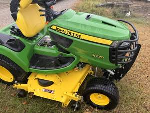 Tractor agrícola cortacésped John Deere X720 de 25 CV, motor diésel de alta calidad, 2WD, en oferta. - Product Image 5