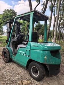 Montacargas diésel usados de 2.5/3/3.5/5/7/8/10 toneladas con motor japonés MITSUBISHI TCM KOMATSU, transpaleta, apilador con triple desplazamiento lateral. - Product Image 4