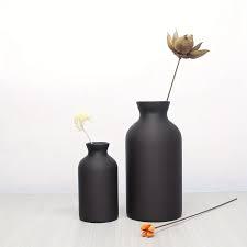 Vase à fleurs rond en aluminium au design moderne, revêtement en poudre noire, pour la décoration de la maison, des mariages et de Noël, pour une présentation au sol - Product Image 4