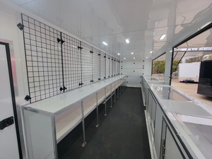 Remorque de vente et de promotion personnalisée de 8,5' x 26' avec façade noire, à prix avantageux - Product Image 6