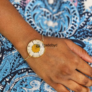 Bracelets en résine Tradebyd Bijoux élégants faits à la main parfaits pour les tenues décontractées Festivals et besoins de cadeaux - Product Image 4